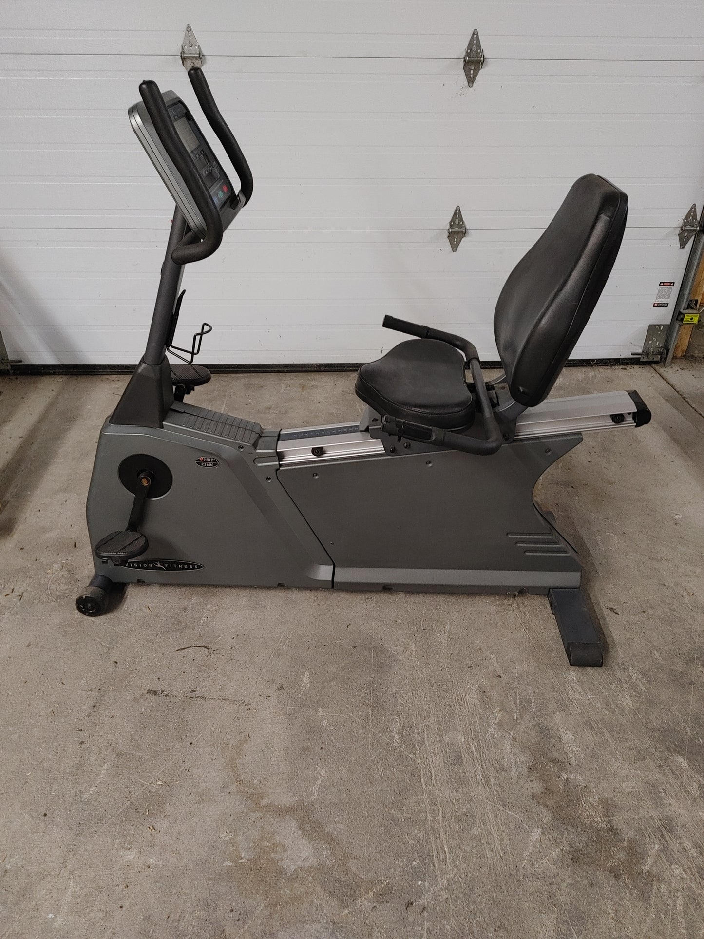 R2600 Recumbent Bike